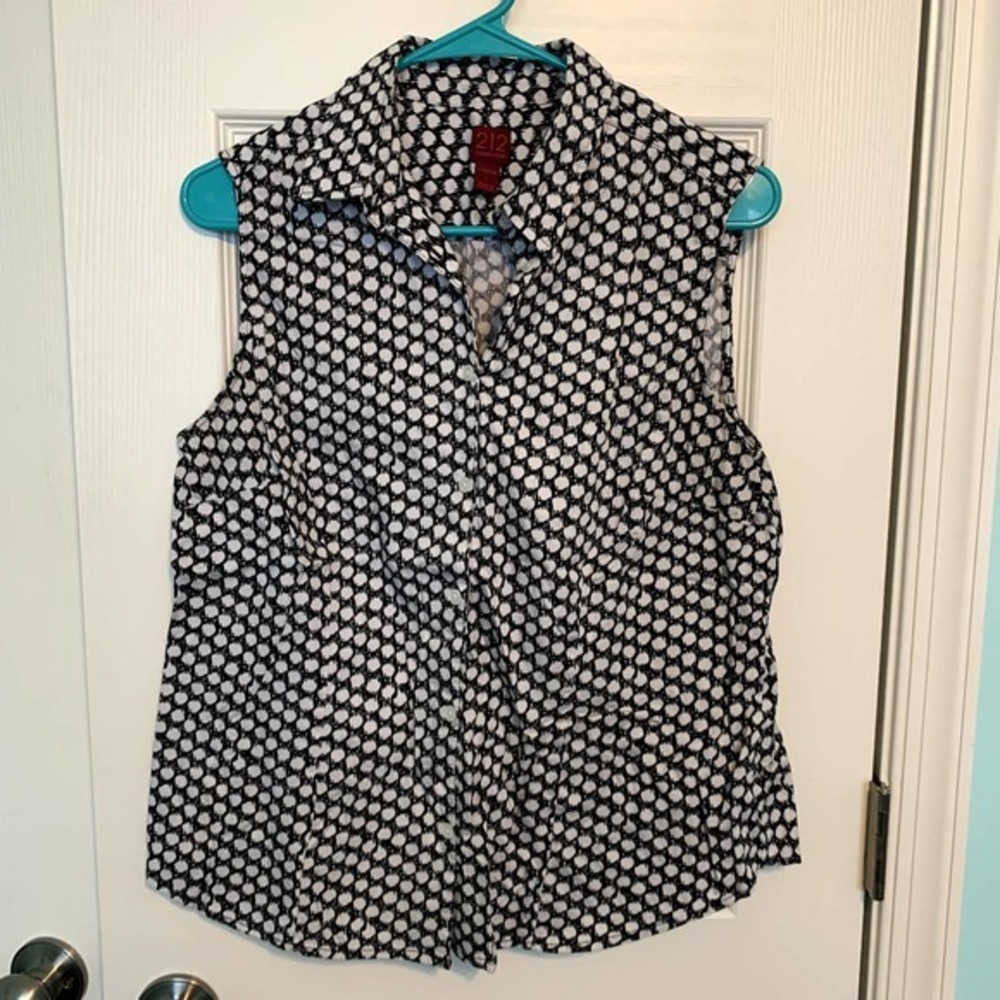 212 Collection Black White Dot Button Front‎ Top Women's Size Large